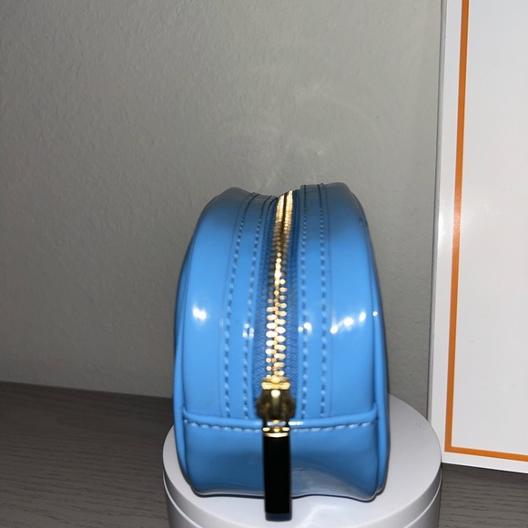 Tory Burch Blue Patent Leather Logo Cosmetic Bag - Picture 5 of 9